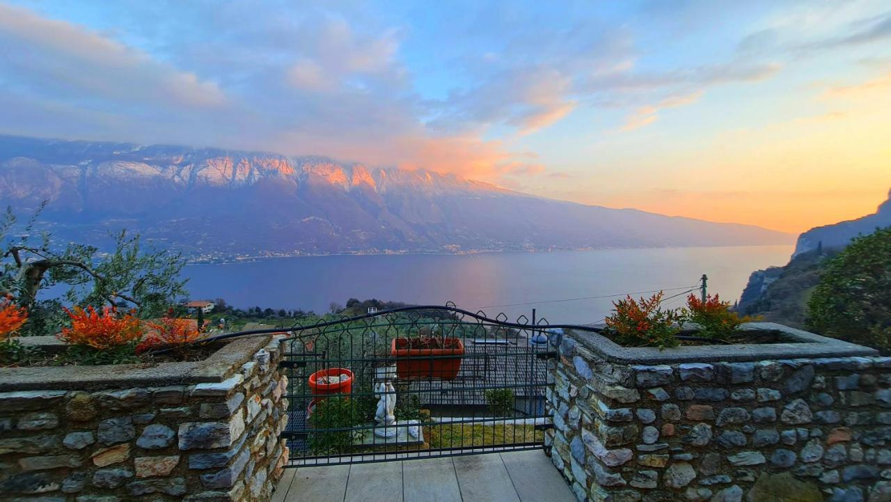 Casa Elka Residence Lake View And Pool By Garda Domus Mea Pieve  Exteriör bild