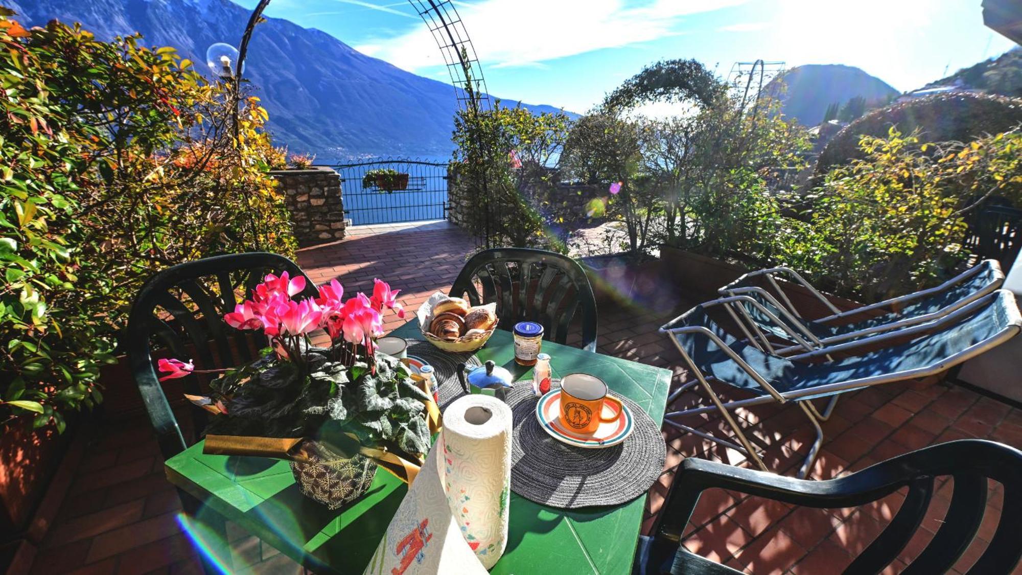 Casa Elka Residence Lake View And Pool By Garda Domus Mea Pieve  Exteriör bild