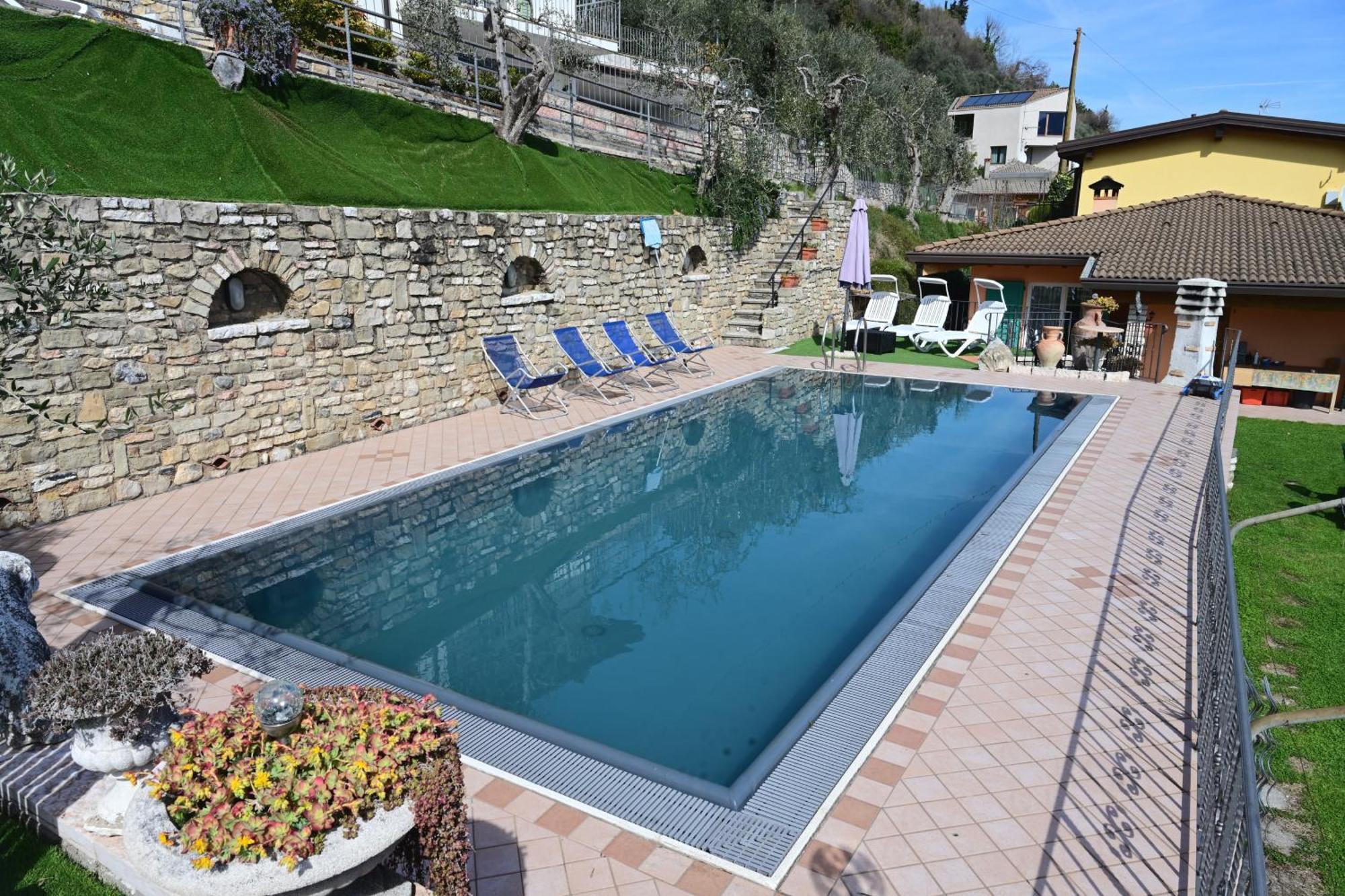 Casa Elka Residence Lake View And Pool By Garda Domus Mea Pieve  Exteriör bild