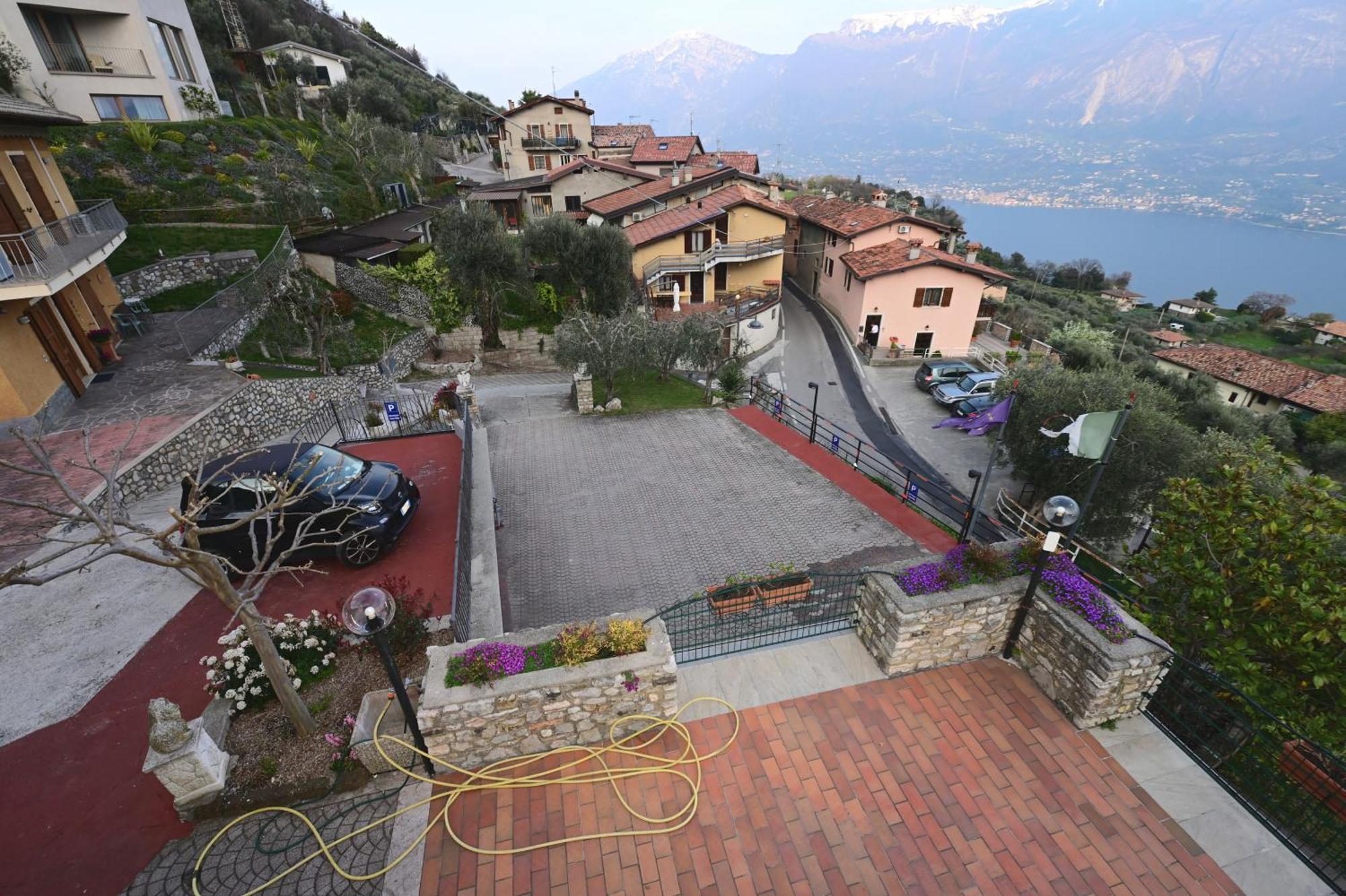 Casa Elka Residence Lake View And Pool By Garda Domus Mea Pieve  Exteriör bild